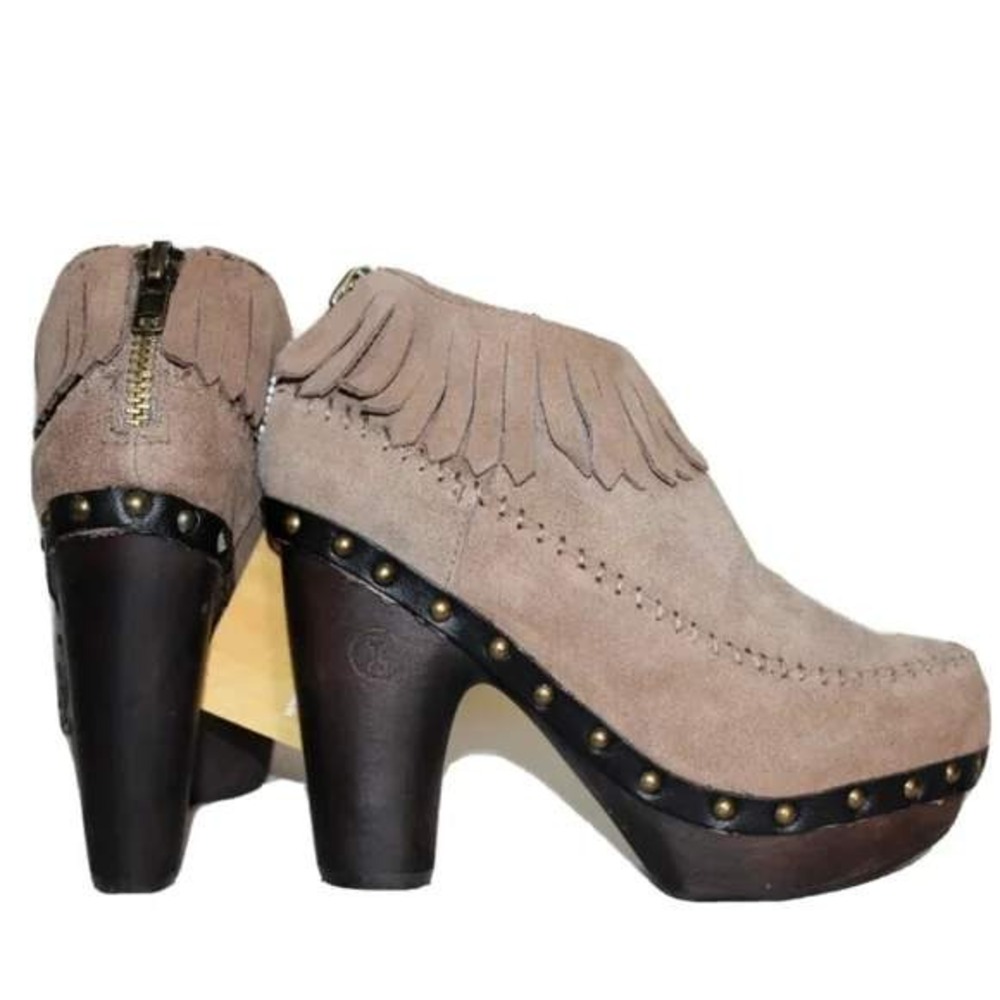 Flogg Davina Fringe Bootie in Taupe sz 8.5